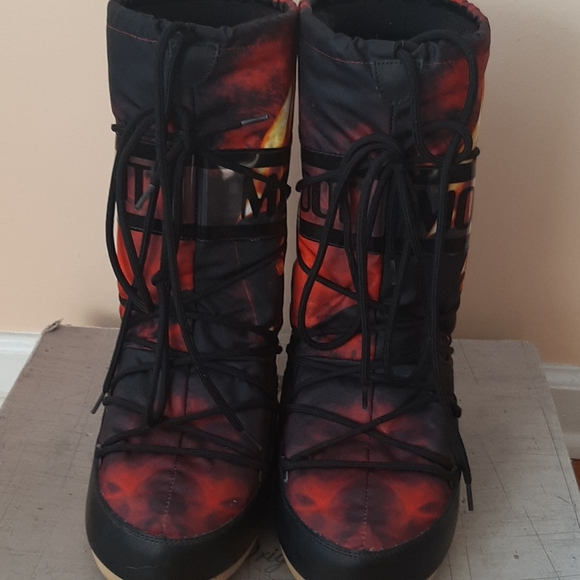 🔥Star wars Moon Boots Women (8)/ Kids(6) - Picture 4 of 10